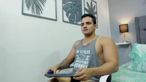 VIOLETA AND MAXX online show from October 30, 2:01 am