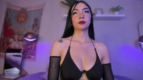 Violeta  online show from February 11, 12:20 pm