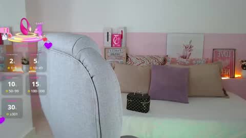 Violeta leon online show from March 8, 8:00 am