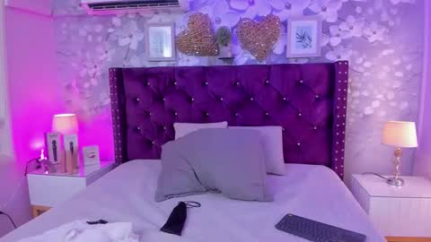 violeta_medina online show from November 8, 10:40 am