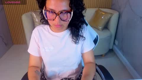 violeta_moon_tx online show from May 5, 8:03 pm