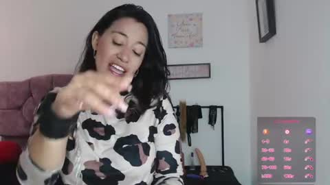 violeta_scott_ online show from August 4, 4:36 pm