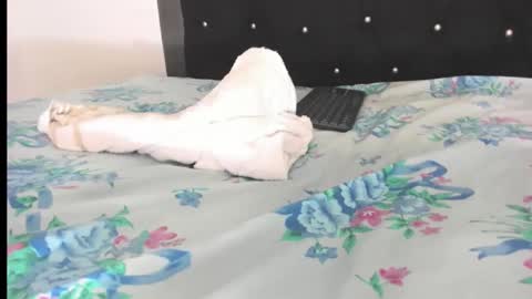 VioletaDums online show from January 13, 5:15 am