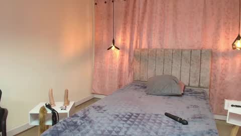 VIOLETA online show from February 20, 12:47 pm