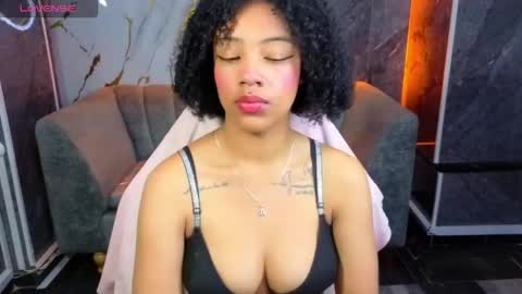 violeth_b online show from November 8, 4:21 pm