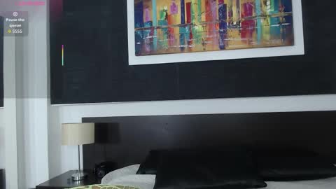 VioletLux online show from November 17, 7:49 pm