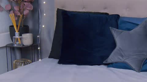 VioletSwone online show from March 2, 2:32 pm