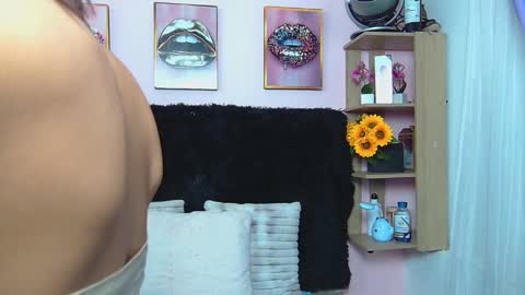 Violeta froz online show from October 6, 7:20 pm