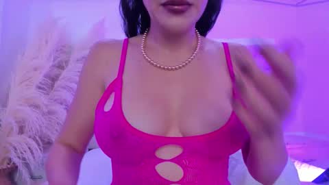 violett_hott_ online show from January 14, 1:30 pm