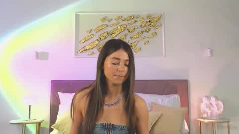 violetta_finch online show from September 14, 10:38 am