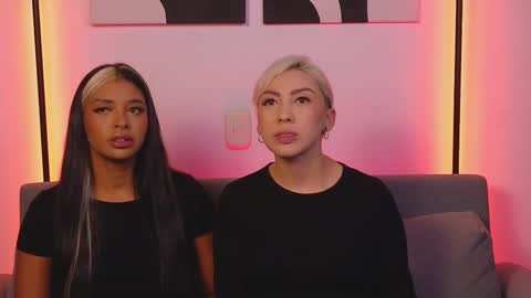 Violet online show from March 10, 2:06 am