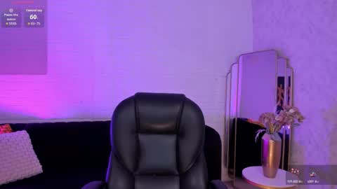 Violett  online show from October 10, 8:03 pm