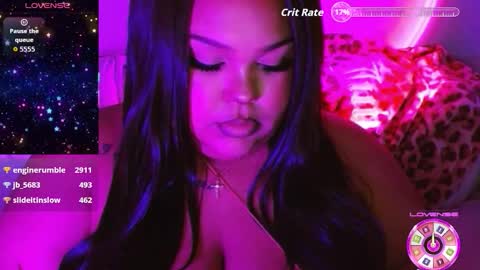 violet online show from November 18, 1:08 am