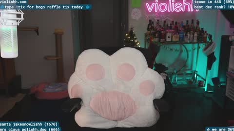 follow me on twitter violishh and ig violishh  online show from December 18, 2:21 am