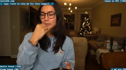 follow me on twitter violishh and ig violishh  online show from December 29, 3:11 am