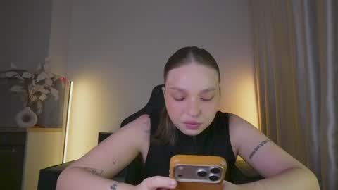 Violla online show from June 21, 9:38 am