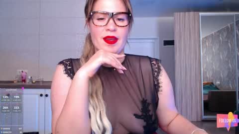 vip sweetness online show from June 28, 1:18 pm