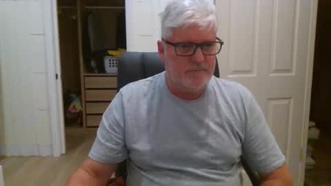 viper654321 online show from April 6, 7:53 am