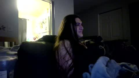 priscilla online show from December 18, 6:31 am