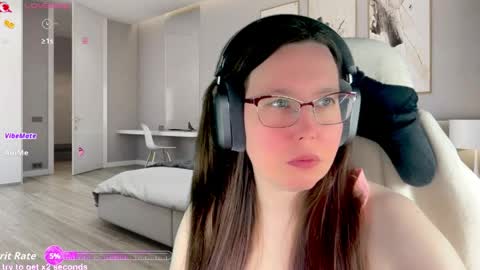 Victoria Romans online show from June 2, 11:18 pm