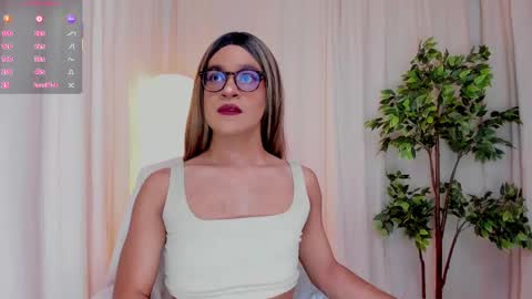 VittaaaPlease help me with your thumbs up its important  online show from March 9, 6:11 pm