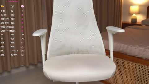 Vivian online show from February 14, 11:10 am