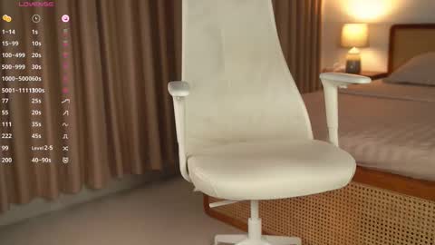 Vivian online show from February 27, 11:28 am