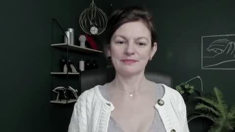 Vivian online show from April 22, 6:42 am