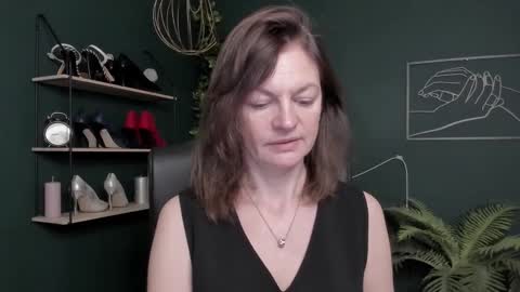 Vivian online show from November 4, 6:48 am