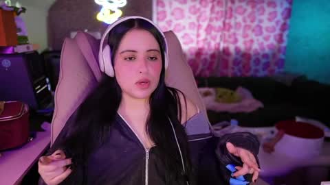 Vivi online show from March 6, 2:38 pm