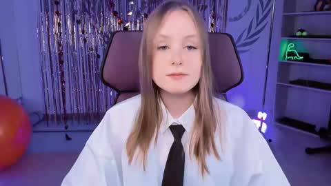 Vivien online show from March 9, 12:09 pm