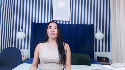 Snapshot of viviennerosette chatting on September 10, 1:34 pm Vivian online show from September 10, 1:34 pm