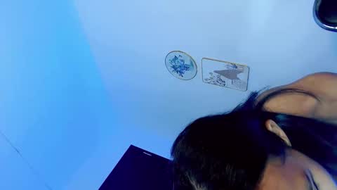 vixen online show from February 16, 8:01 am