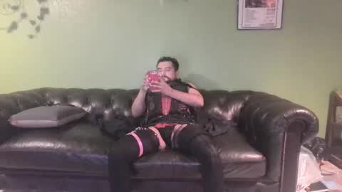 vixensixx online show from June 4, 6:41 am