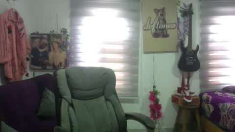 vl21cm online show from September 22, 5:06 pm