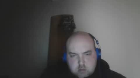 vladtopliceanu56 online show from March 26, 5:46 am