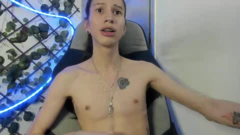 vodkadelulo online show from April 19, 7:49 pm