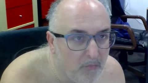 volpi72 online show from February 25, 7:17 pm