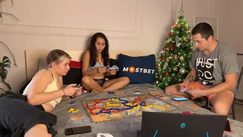 vorvik online show from January 8, 4:44 pm