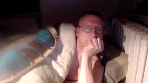 vthomasp719 online show from February 17, 9:30 am