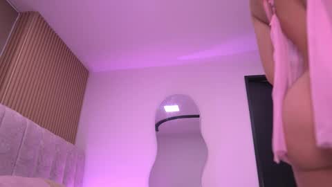 Violeta online show from March 18, 3:12 am