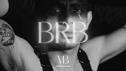 Snapshot of vynny_blacke_ chatting on October 23, 12:01 am Vynny Blacke online show from October 23, 12:01 am