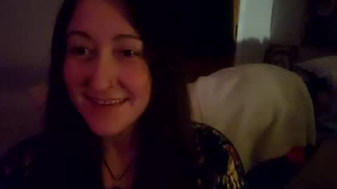 Walnut4u online show from February 9, 9:26 am