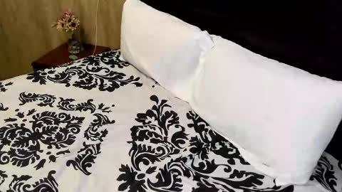 wanderlustgaal online show from September 17, 12:08 pm