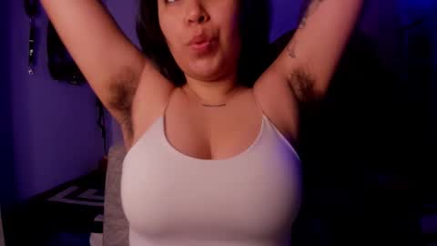 Waningrose  Lu online show from January 20, 12:07 pm