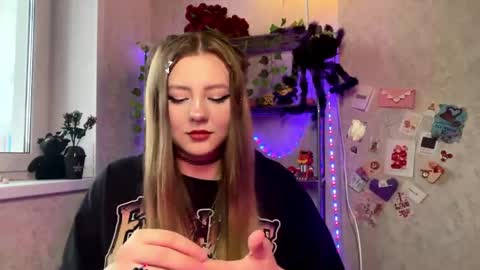 Katherine online show from May 1, 11:04 am