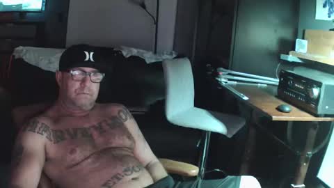 inittogetitin online show from February 11, 12:42 pm