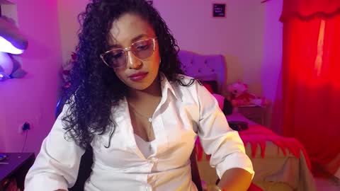 EMILY online show from December 31, 8:02 pm