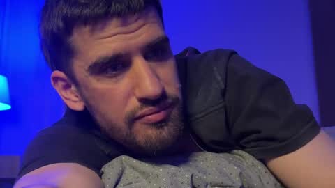 wearetwo online show from October 21, 3:11 am