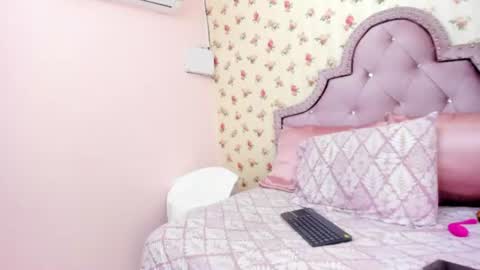 Milf Latina online show from July 16, 1:58 pm